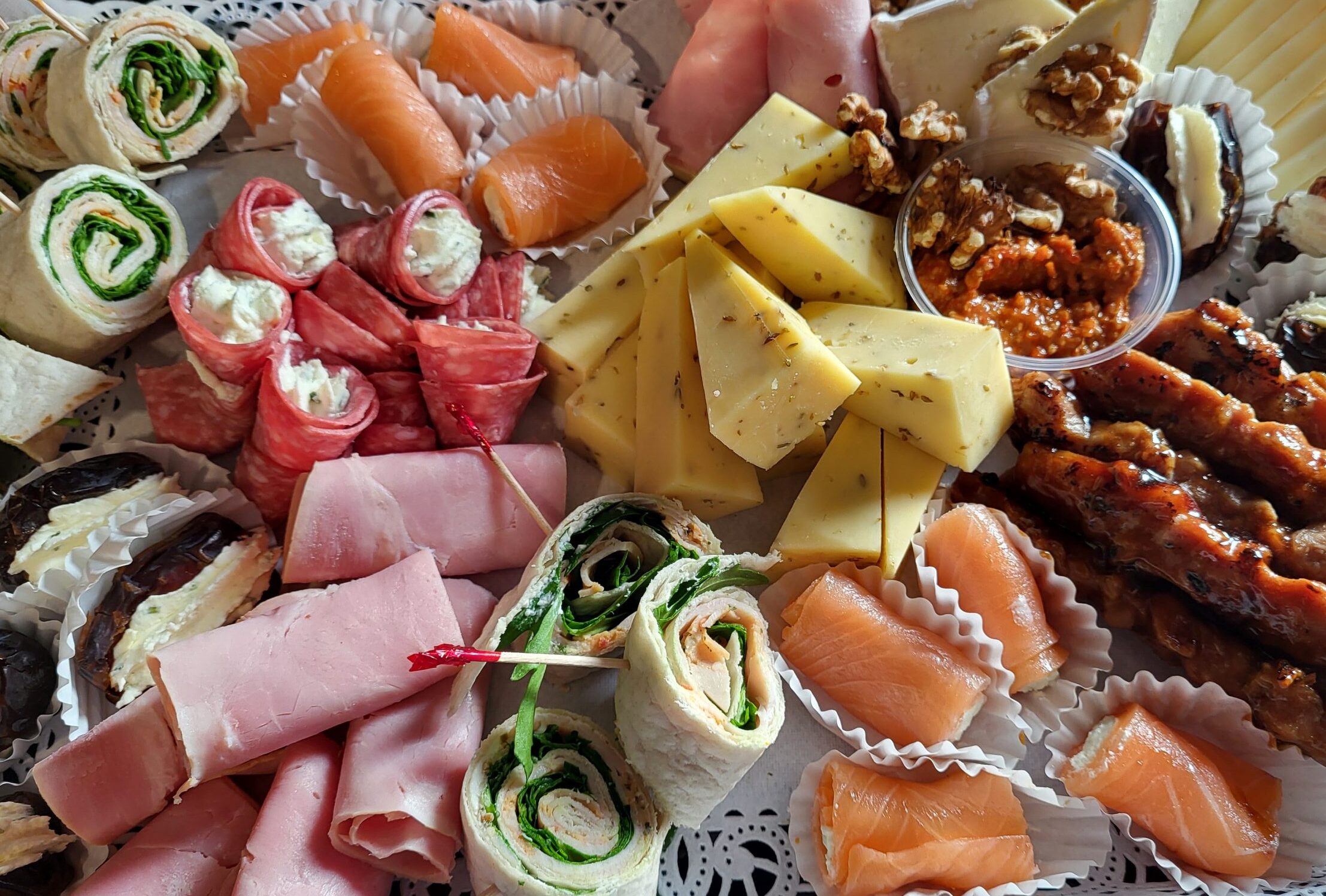 Eenvoudige borrelhapjes gemengd